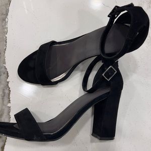 BLACK chunky heels and Sandals 2 pair in this listing size 8